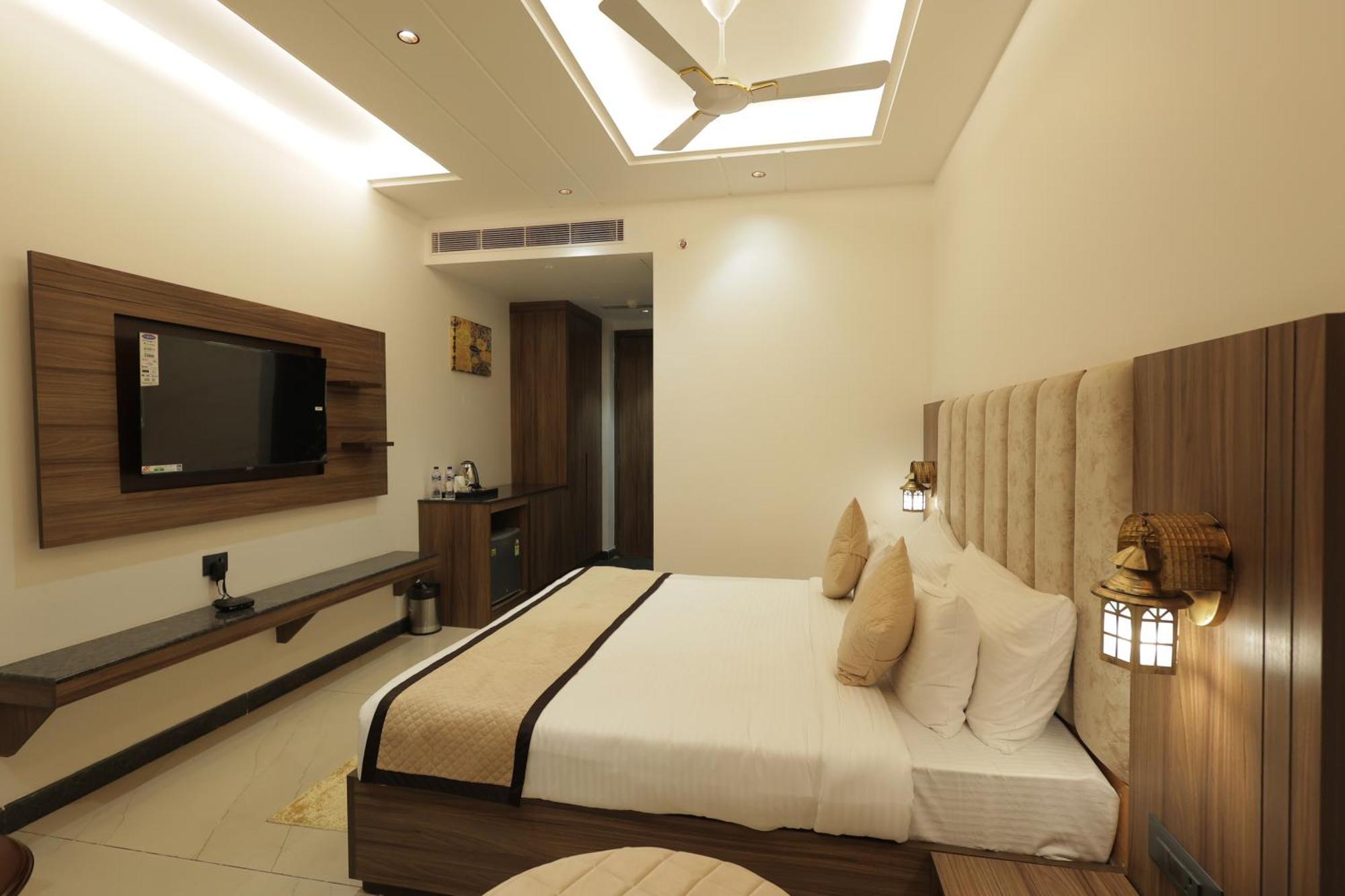Snj Taj Grand Hotel Agra  Buitenkant foto