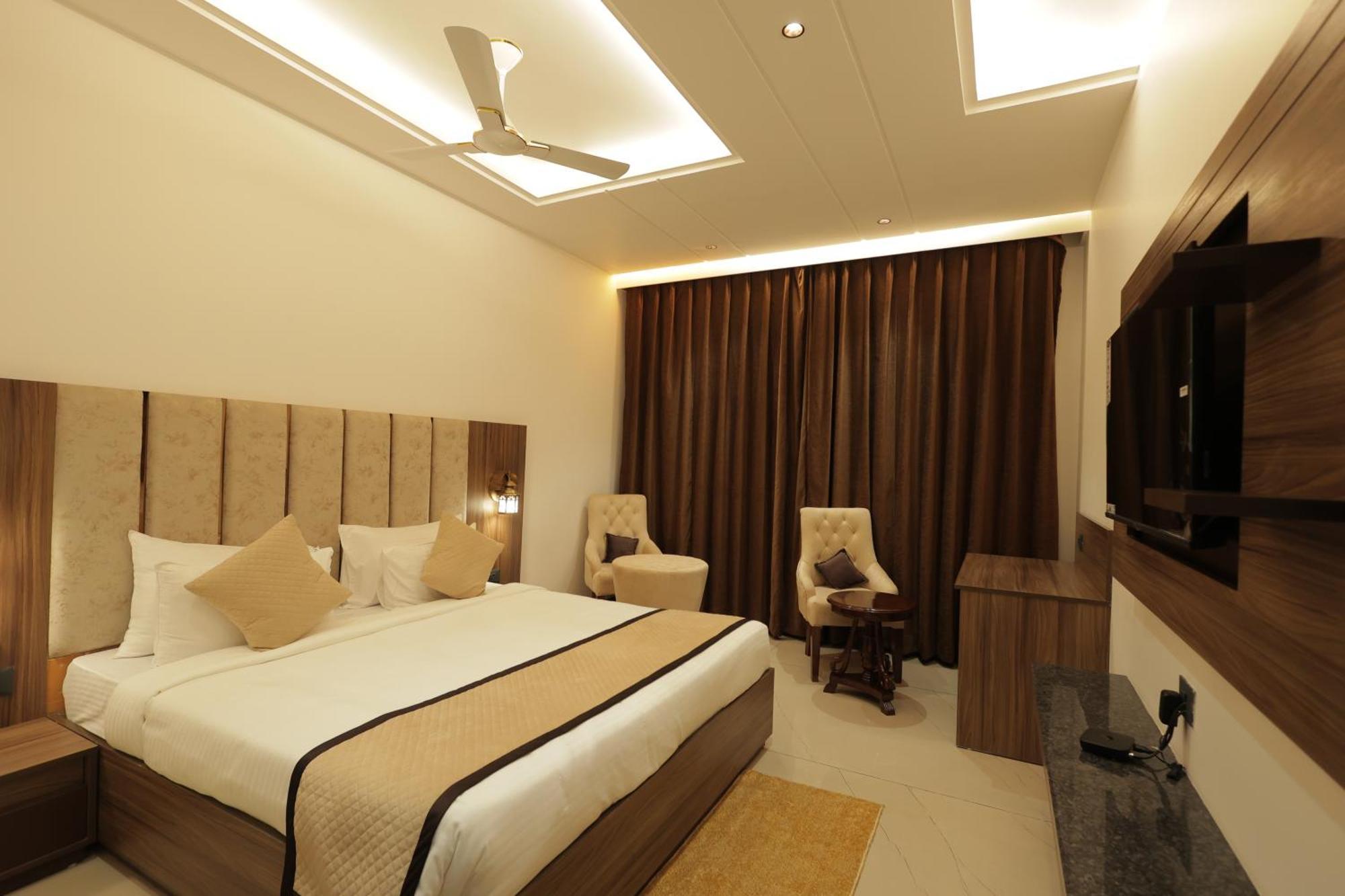 Snj Taj Grand Hotel Agra  Buitenkant foto