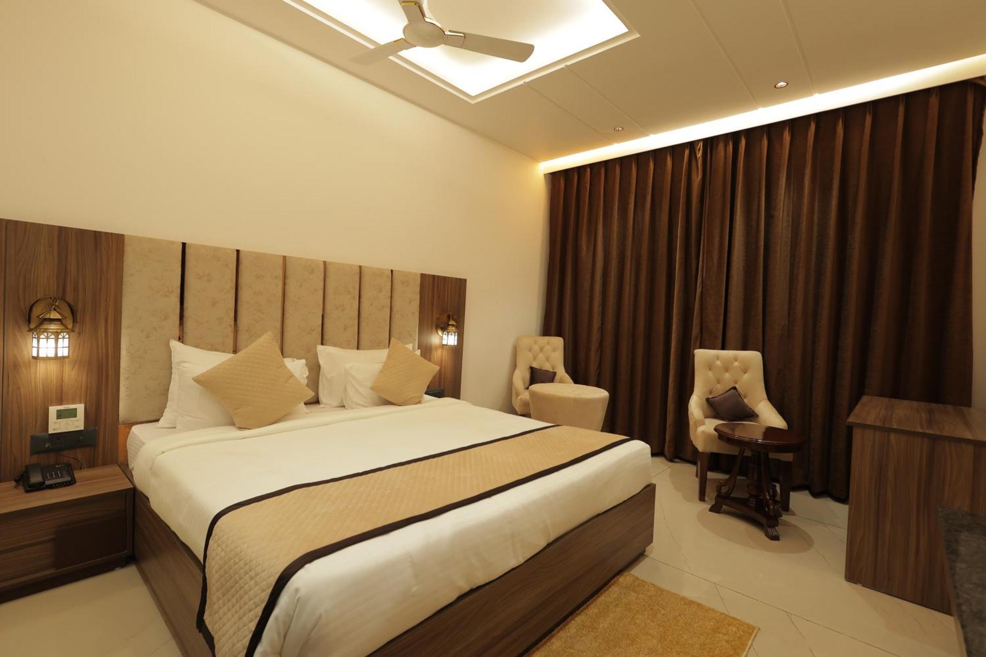 Snj Taj Grand Hotel Agra  Buitenkant foto